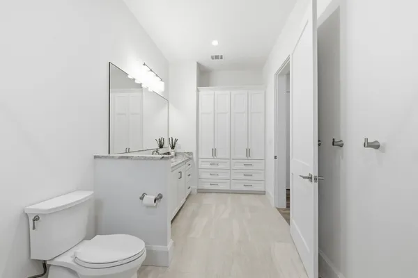 $6,500,000 | 136 South Shorewood Drive, Granite Shoals, TX 78654