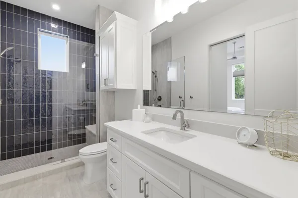 $6,500,000 | 136 South Shorewood Drive, Granite Shoals, TX 78654