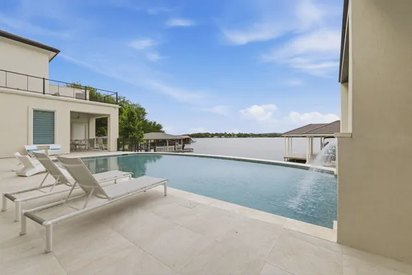 $6,500,000 | 136 South Shorewood Drive, Granite Shoals, TX 78654