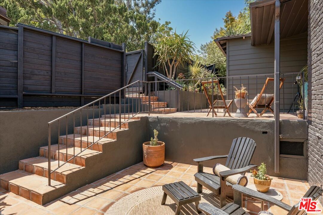 2467 Silver Ridge Avenue Los Angeles, CA 90039 - Photo 6 of 42 a view of balcony and deck
