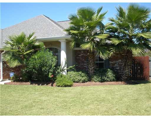 151 Palmetto Road Laplace, LA 70068 - Photo 3 of 24 Gallery Image 3