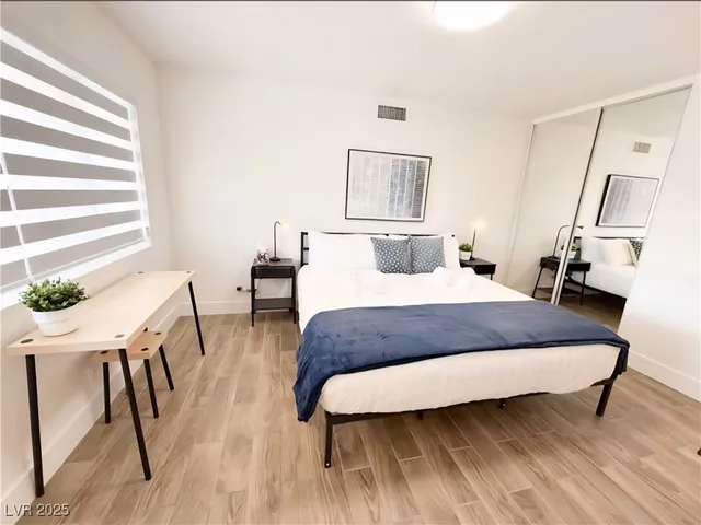 $2,195 | 6969 Paddington Way, Las Vegas, NV 89147