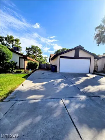 $2,195 | 6969 Paddington Way, Las Vegas, NV 89147