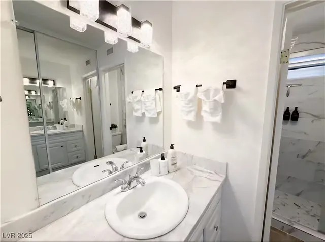 $2,195 | 6969 Paddington Way, Las Vegas, NV 89147