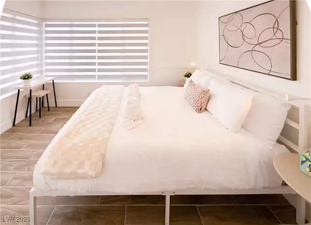 $2,195 | 6969 Paddington Way, Las Vegas, NV 89147