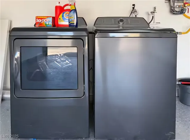 $2,195 | 6969 Paddington Way, Las Vegas, NV 89147