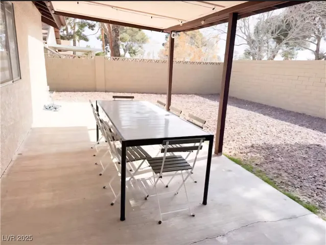 $2,195 | 6969 Paddington Way, Las Vegas, NV 89147