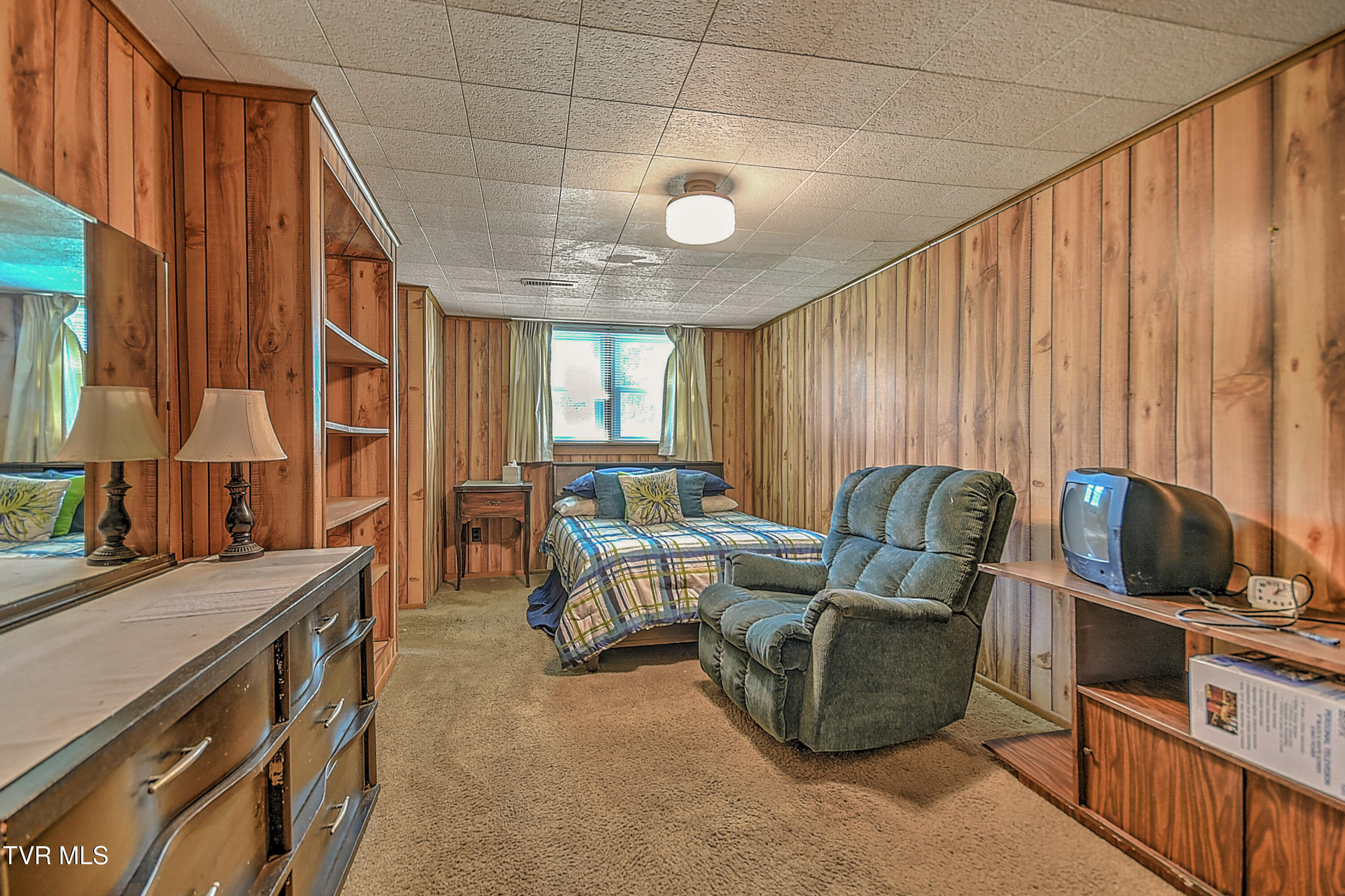 132 Packing House Road Kingsport, TN 37660 - Photo 17 of 30 132 Packing House TN-18