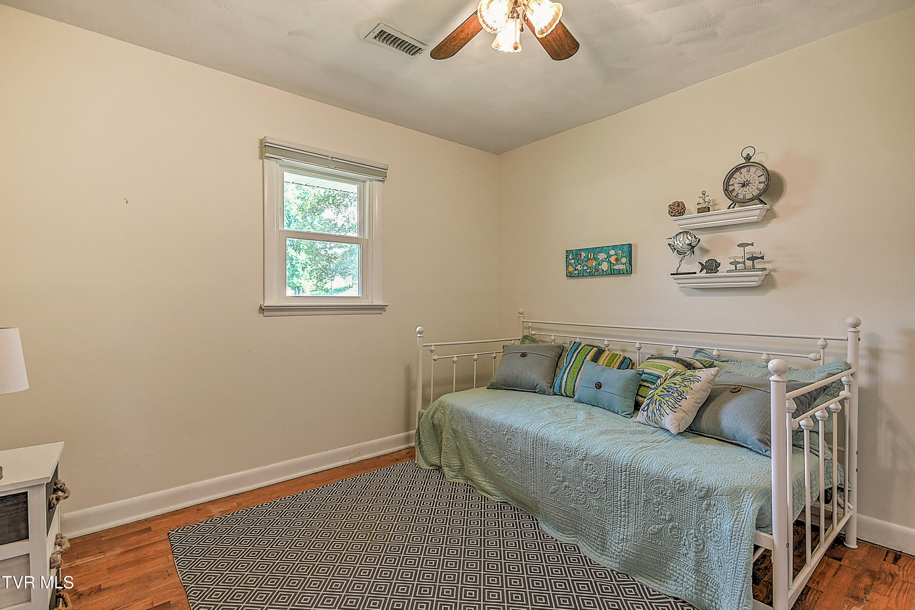 132 Packing House Road Kingsport, TN 37660 - Photo 20 of 30 132 Packing House TN-20