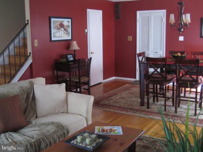 903 Elm Road Halethorpe, MD 21227 - Photo 19 of 24 Living Room/Dining Room
