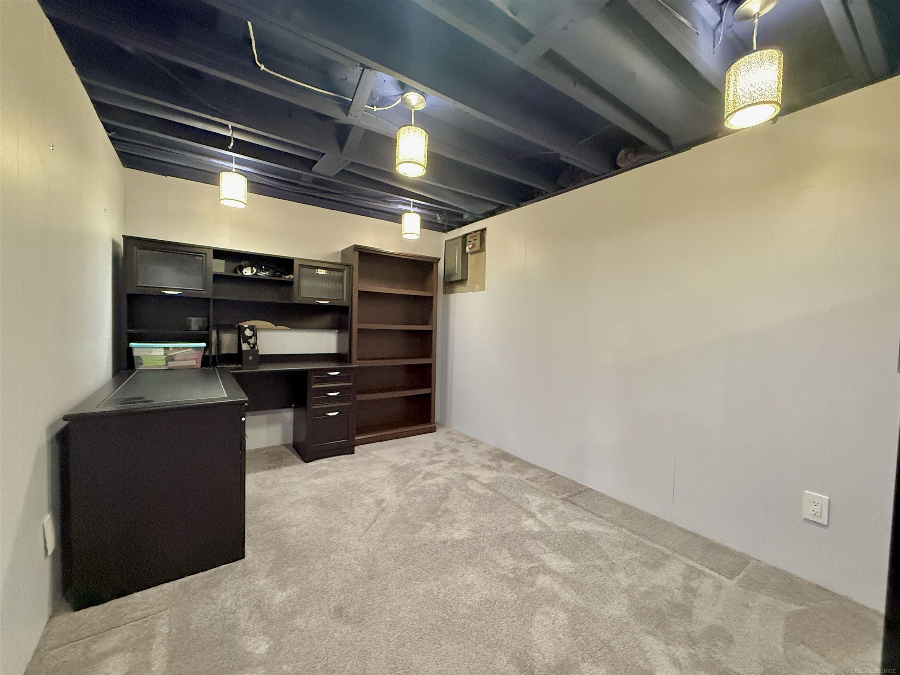 8401 18 18 Mile Road Sterling Heights, MI 48313 - Photo 26 of 41 50212935-93c1590f-199d-4d63-ac91-aa581e7228b0.JPG