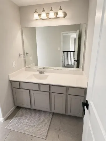 $3,150 | 221 Ashley Way, Alvin, TX 77511