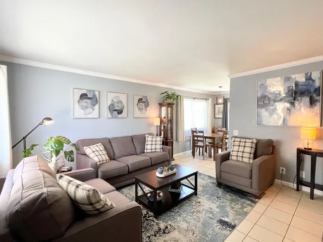 $2,000 | 450 Bradshaw E Lane, Unit 36, Palm Springs, CA 92262