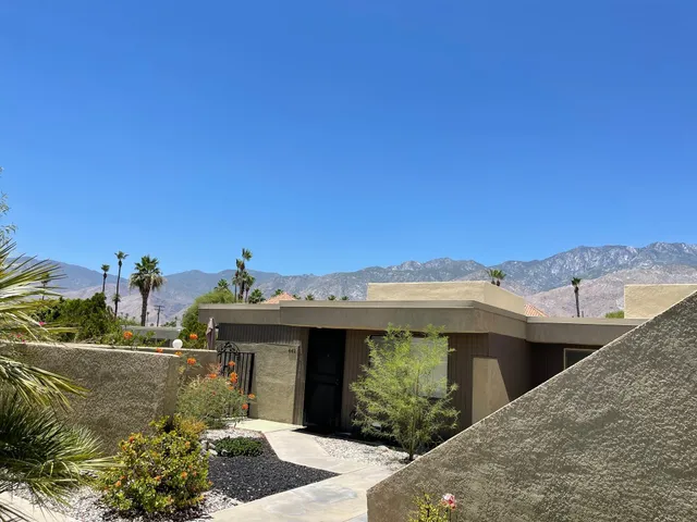 $2,000 | 450 Bradshaw E Lane, Unit 36, Palm Springs, CA 92262