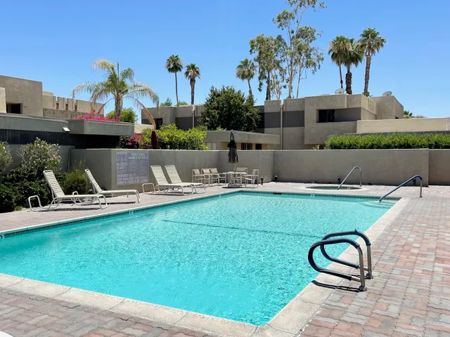 $2,000 | 450 Bradshaw E Lane, Unit 36, Palm Springs, CA 92262