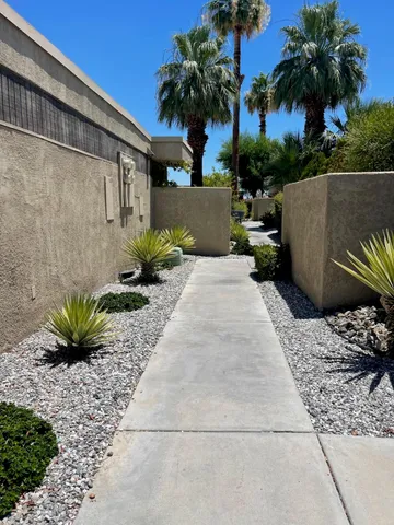 $2,000 | 450 Bradshaw E Lane, Unit 36, Palm Springs, CA 92262