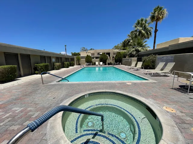 $2,000 | 450 Bradshaw E Lane, Unit 36, Palm Springs, CA 92262