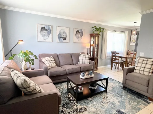 $2,000 | 450 Bradshaw E Lane, Unit 36, Palm Springs, CA 92262