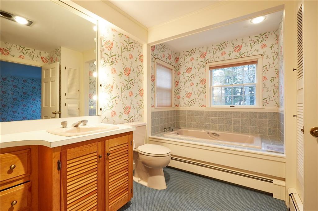 38 Lewis Point Road Newcastle, ME 04553 - Photo 30 of 35 Master Bath