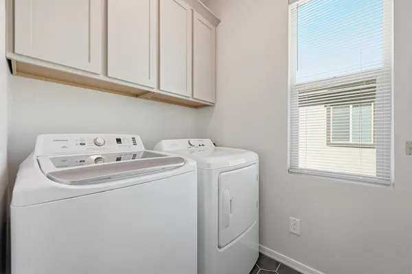 $1,950 | 997 South 150th Drive, Goodyear, AZ 85338
