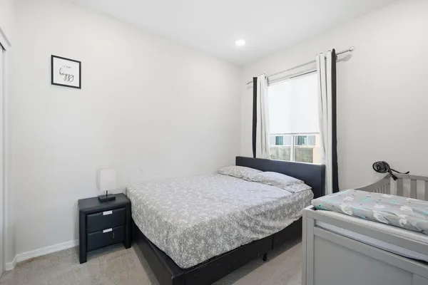 $1,950 | 997 South 150th Drive, Goodyear, AZ 85338