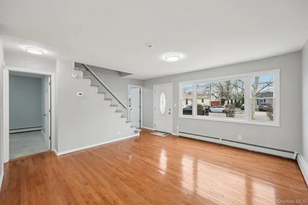 $599,000 | 33 East Cherry Street, Central Islip, NY 11722