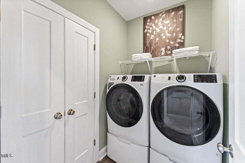 509 Kildaire Farm Road, Unit 303 Cary, NC 27511 - Photo 23 of 32 Washer dryer