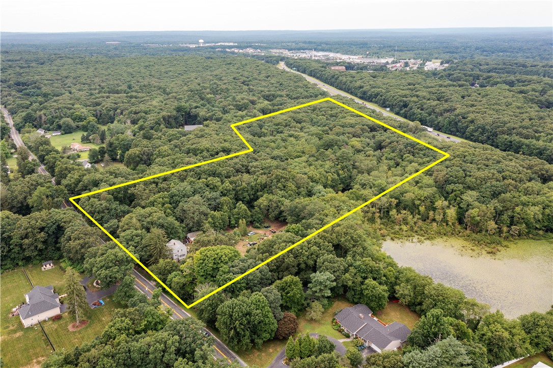 2329 Division Road East Greenwich, RI 02818 - Photo 4 of 5 Gallery Image 4