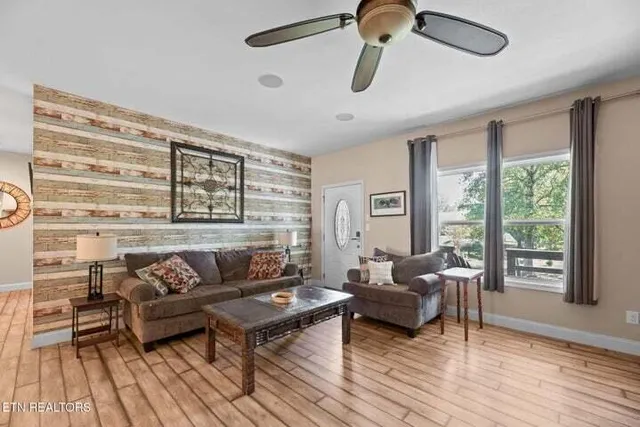 $465,000 | 135 Lake Overlook, Kingston, TN 37763