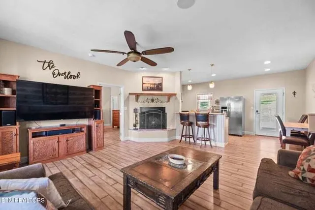 $465,000 | 135 Lake Overlook, Kingston, TN 37763