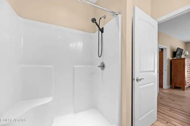 $465,000 | 135 Lake Overlook, Kingston, TN 37763