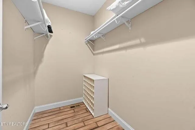 $465,000 | 135 Lake Overlook, Kingston, TN 37763