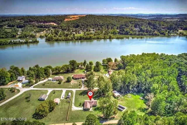 $465,000 | 135 Lake Overlook, Kingston, TN 37763