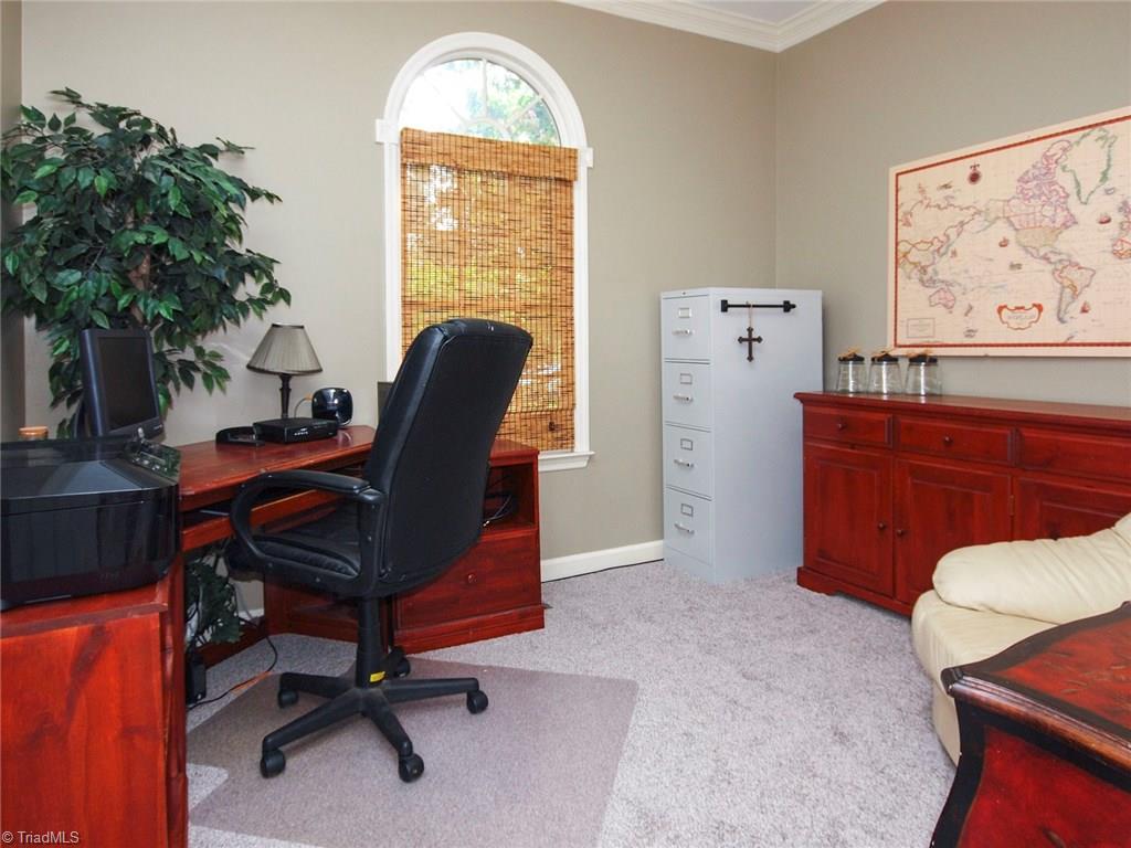508 Barrett Road Winston-Salem, NC 27104 - Photo 15 of 30