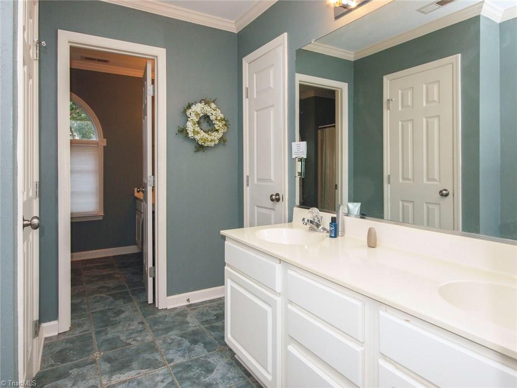 508 Barrett Road Winston-Salem, NC 27104 - Photo 23 of 30