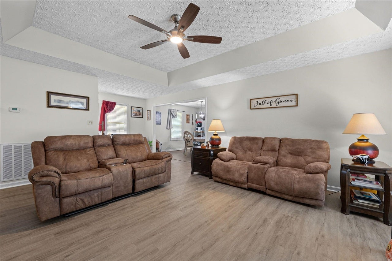 2101 Chalybeate School Road Bowling Green, KY 42101 - Photo 7 of 42 Gallery Image 7
