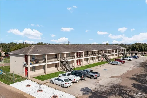 $700 | 201 Fresno Avenue, Roma, TX 78584