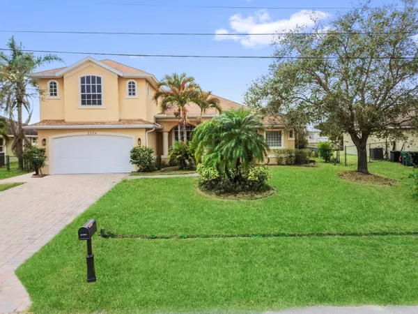 $569,000 | 2334 Southwest Webster Lane, Port St. Lucie, FL 34953