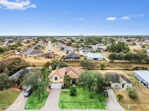 $569,000 | 2334 Southwest Webster Lane, Port St. Lucie, FL 34953