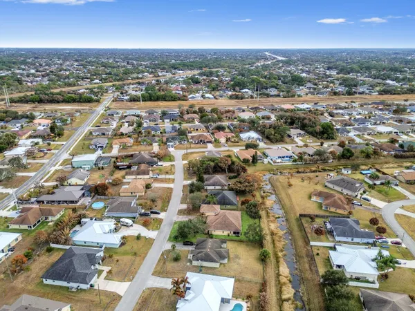 $569,000 | 2334 Southwest Webster Lane, Port St. Lucie, FL 34953