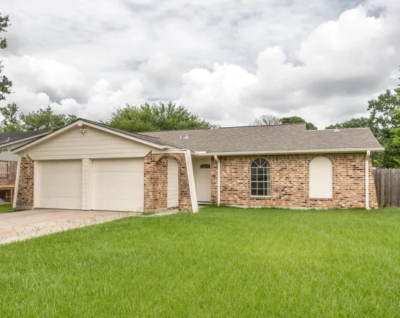 $1,500 | 13402 T C Jester Boulevard, Houston, TX 77038