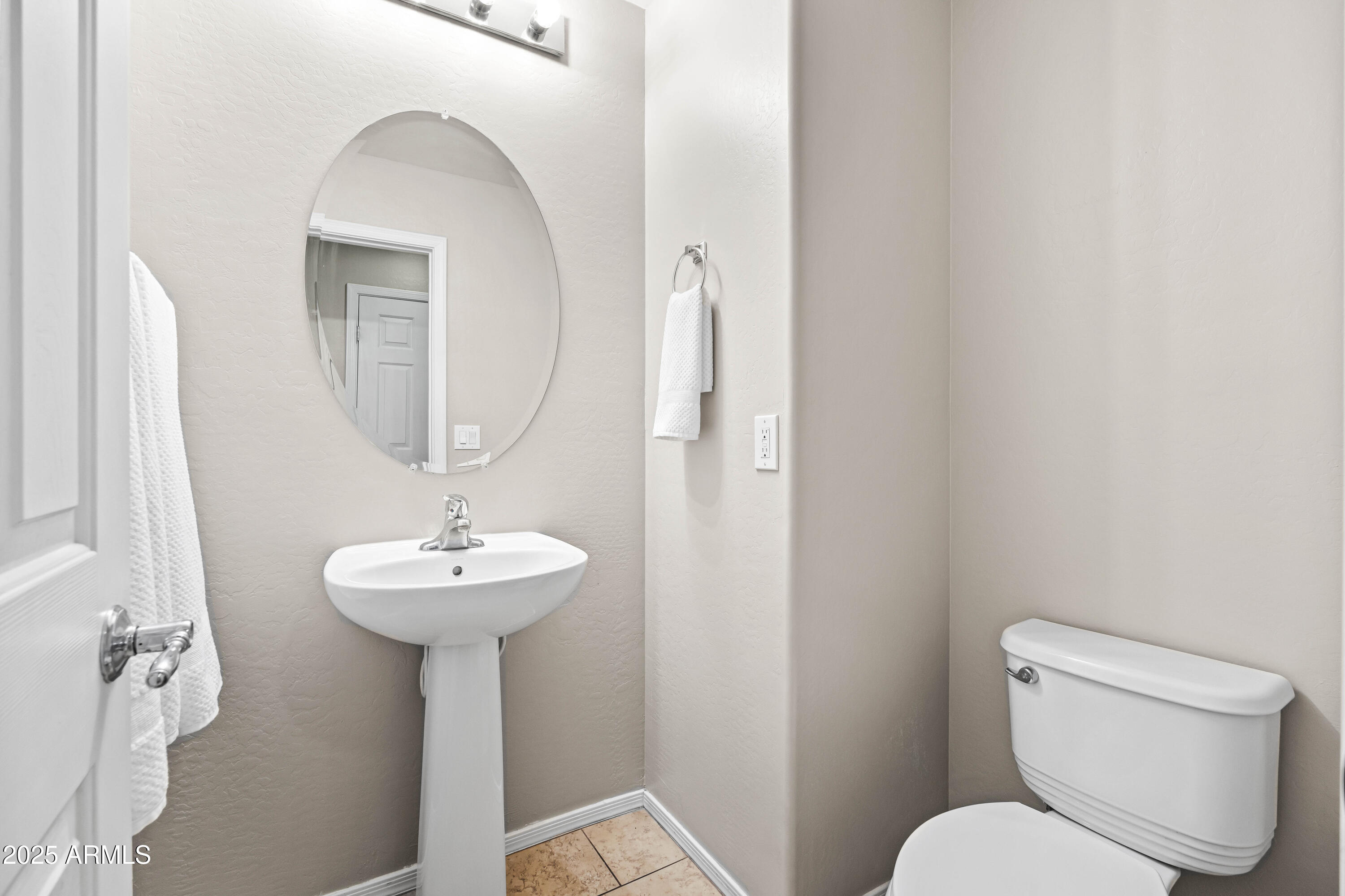 6525 West Georgetown Way Florence, AZ 85132 - Photo 27 of 82 2s half bathroom