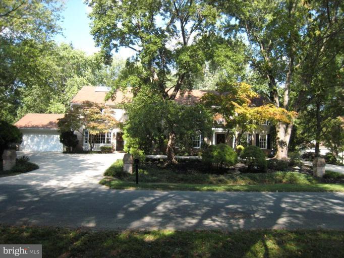 9101 Rouen Lane Potomac, MD 20854 - Photo 18 of 21 Exterior #3