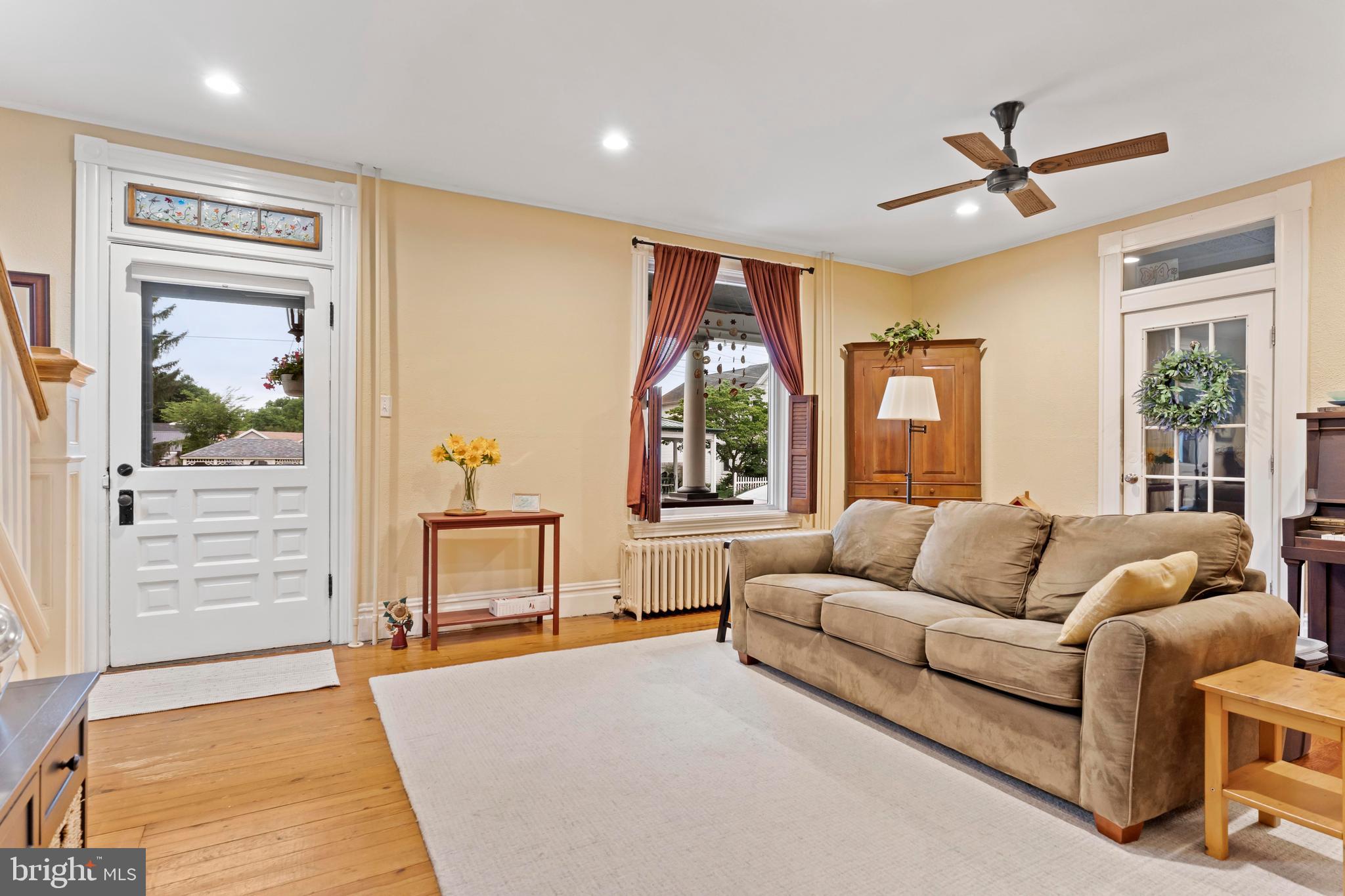 114 3rd Street Boiling Springs, PA 17007 - Photo 9 of 51