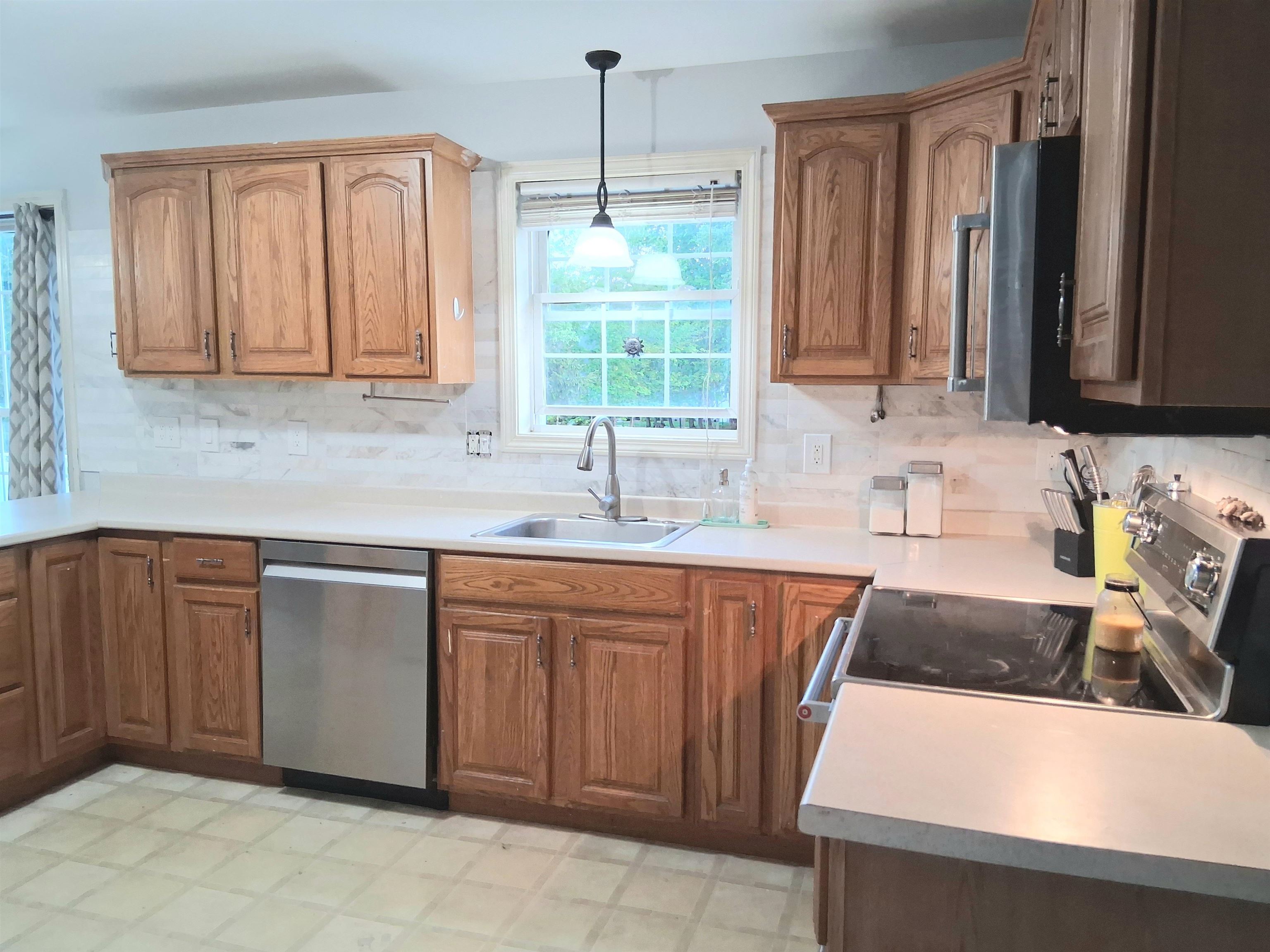 120 S Road Deerfield, NH 03037 - Photo 16 of 32