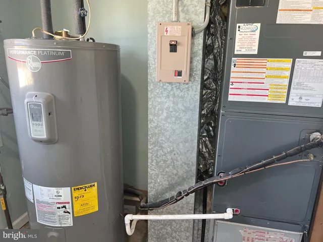 a house view with a outdoor space