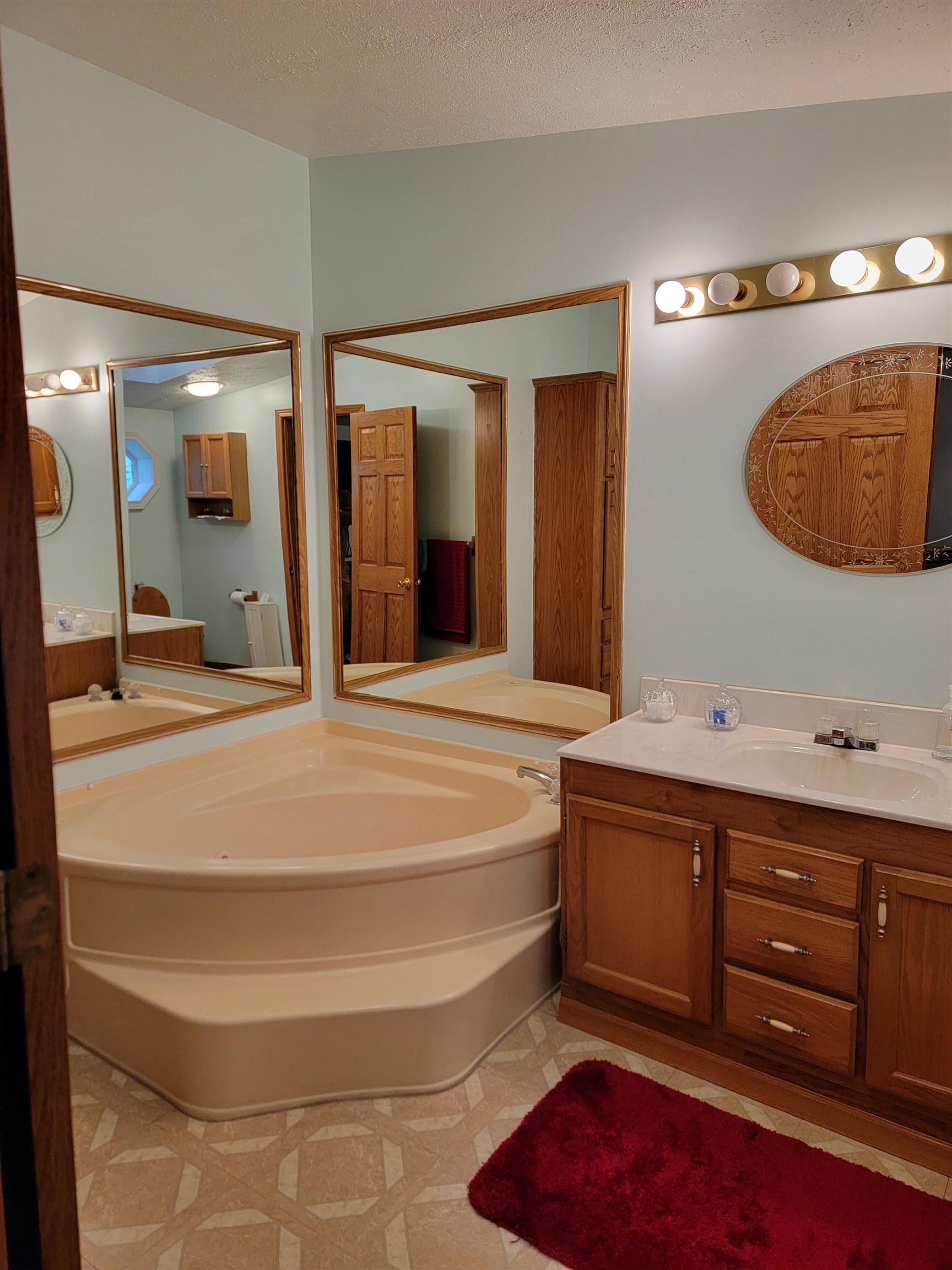 13285 Elms Road Birch Run, MI 48415 - Photo 17 of 48 50121620-16.JPG