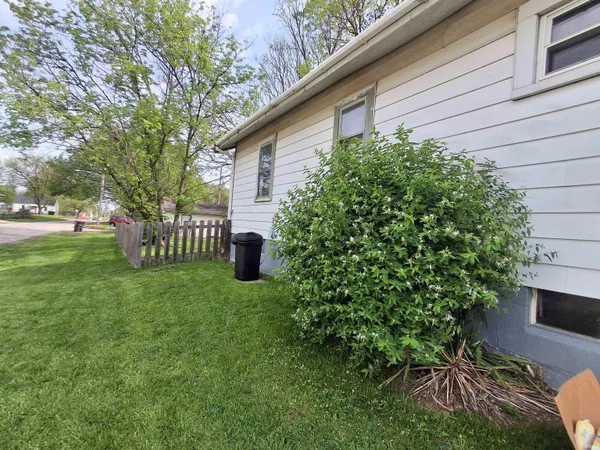 $1,100 | 2801 Pennsylvania Street, Fort Wayne, IN 46803