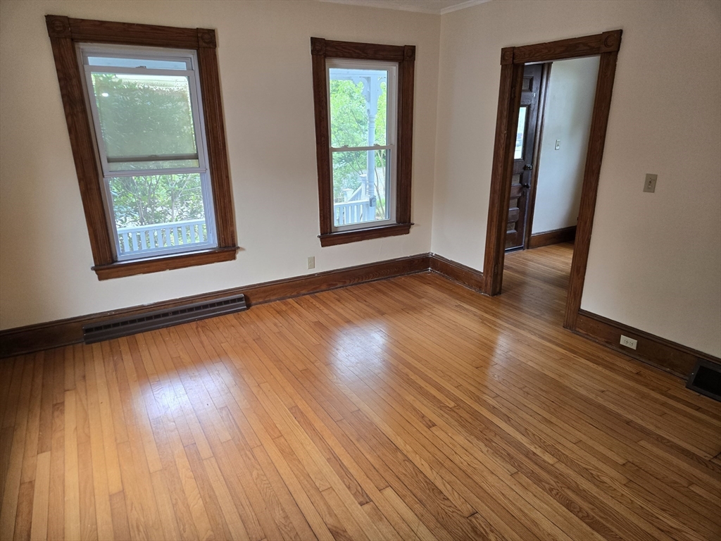 32 Hampden Street Northampton, MA 01060 - Photo 25 of 29
