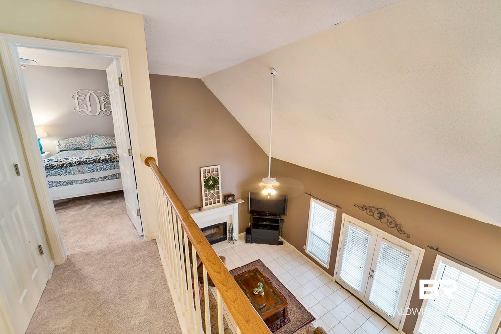 121 Geneva Drive Daphne, AL 36526 - Photo 15 of 26 Upstairs Hallway